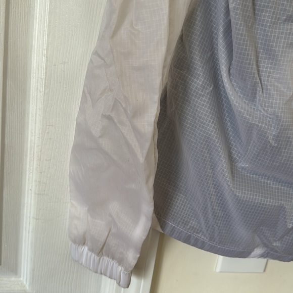 Lacoste jacket - Picture 9 of 12